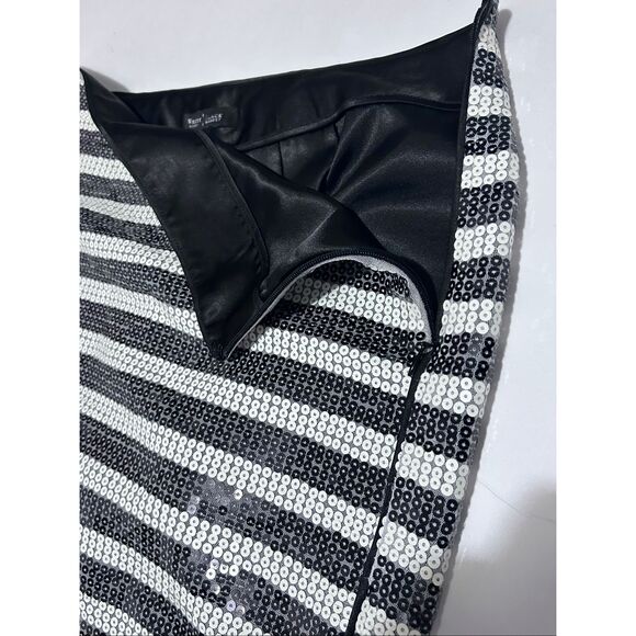 WHBM Black White Stripe Sequin Mini Skirt Lined Size 6 Party Cocktail Holiday - Picture 5 of 9